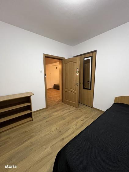 Apartament cu 3 camere în Regina Elisabeta