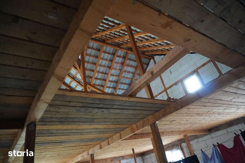 Casă cu 4 camere cu Teren 1895 Mp în Săliște