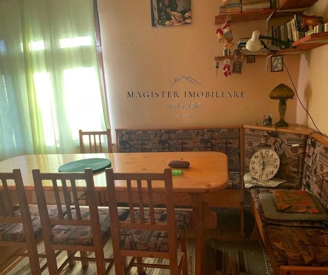 Casă cu 9 camere cu Teren 2000 Mp în Brebu