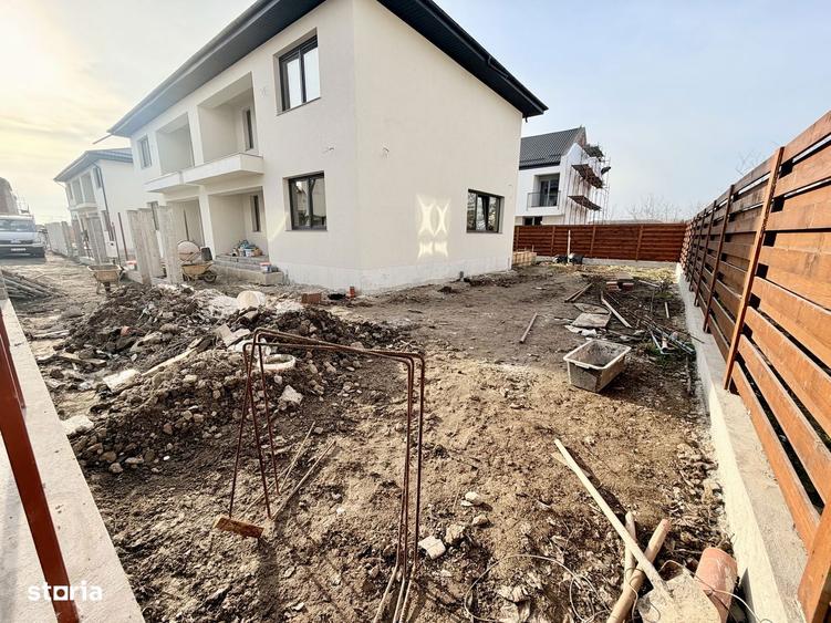 Casă cu 3 camere cu Teren 237 Mp în Central