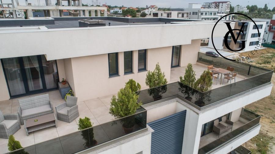Apartament cu 3 camere decomandat, mobilat în Mamaia-Sat