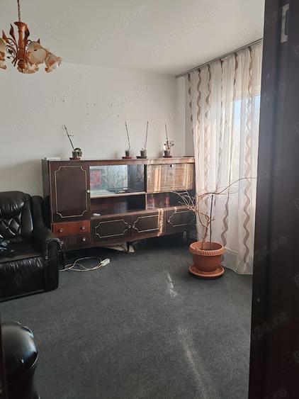 Apartament cu 2 camere semidecomandat în 9 Mai