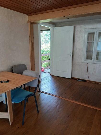 Casă cu 4 camere în Costeni