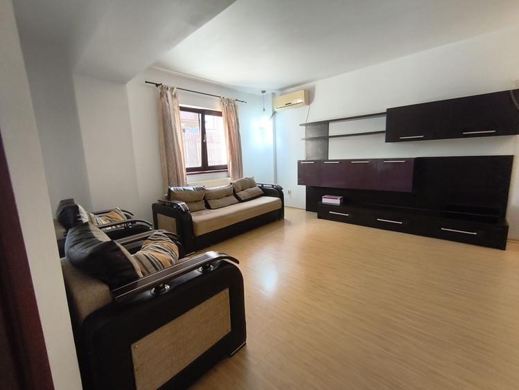 Apartament cu 2 camere decomandat în Mircea cel Bătrân