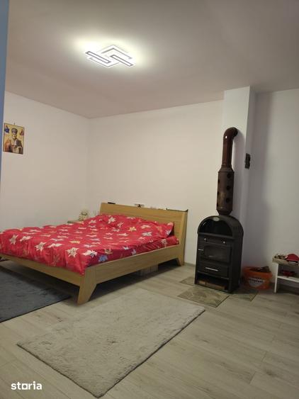 Casă cu 4 camere cu Teren 755 Mp în Calvini