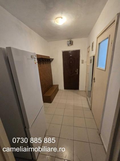 Apartament cu 3 camere decomandat în Păcii
