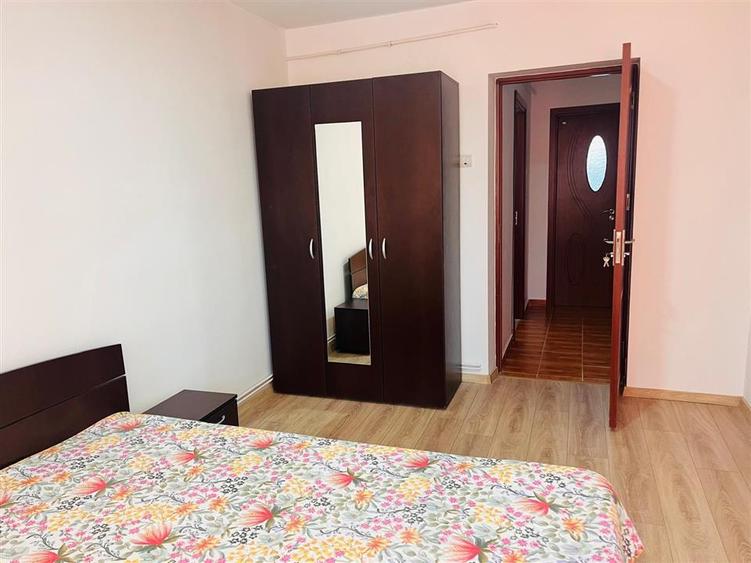 Apartament cu 2 camere semidecomandat, mobilat în Brazda lui Novac