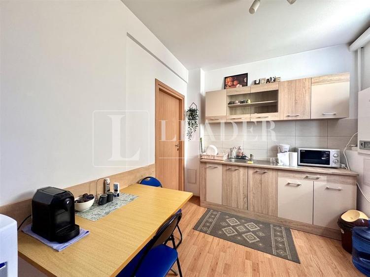 Apartament cu 4 camere decomandat în Titulescu