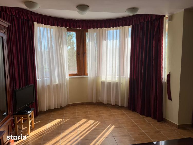 Casă cu 7 camere cu Teren 1000 Mp în Miroslava