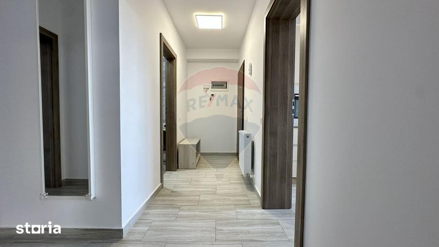 Apartament cu 3 camere decomandat, mobilat în Central
