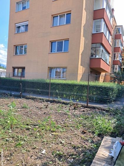 Teren de 288 mp, în Exterior Vest