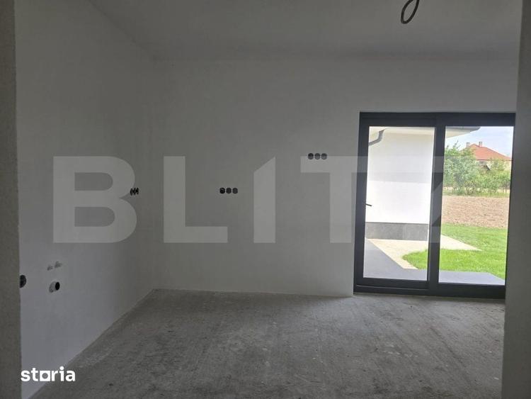Casă cu 2 camere cu Teren 780 Mp în Lazuri