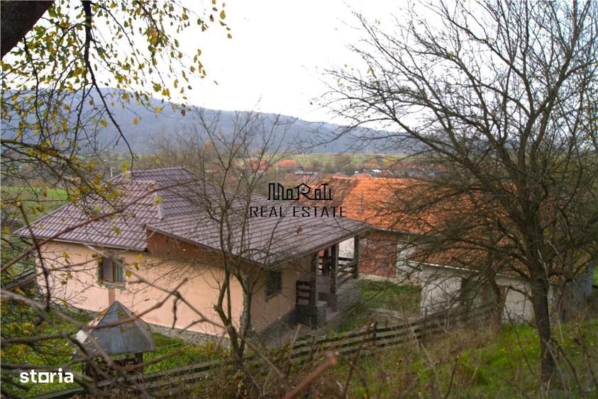 Casă cu 3 camere în Ionești