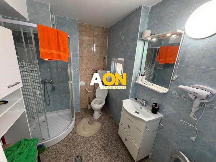 Apartament cu 3 camere decomandat, mobilat în Cetate