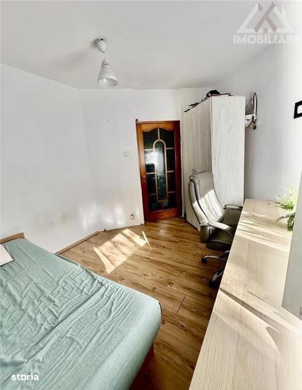 Apartament cu 3 camere decomandat în Canta