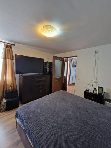 Casă cu 2 camere cu Teren 131 Mp în Colentina