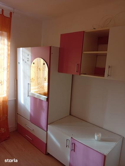 Garsonieră decomandată în Podu Roș