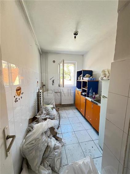 Sagului - 2 Camere - Etaj 1 - Decomandat - Partial renovat - Bloc izolat - 4