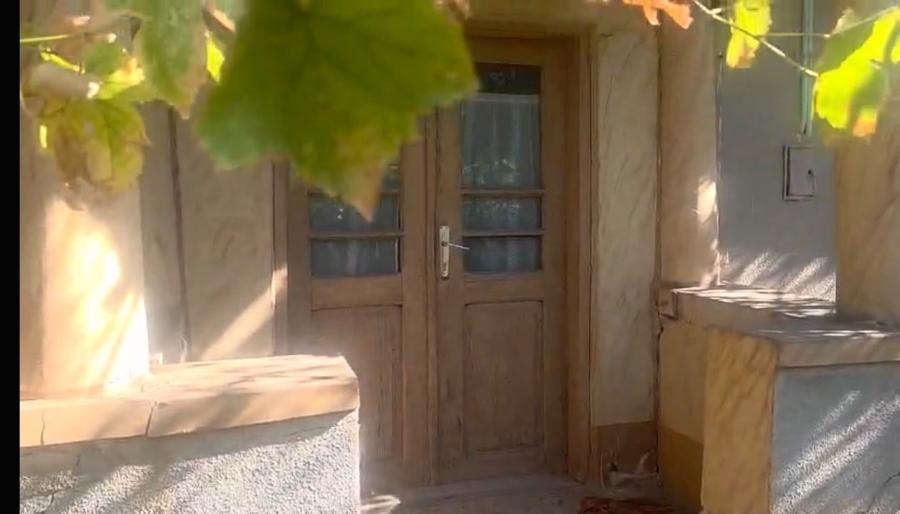 Casă individuală cu 4 camere cu Teren 900 Mp în Giubega
