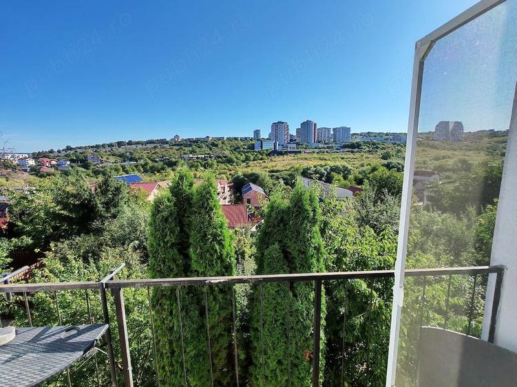 Garsonieră decomandată în Câmpului