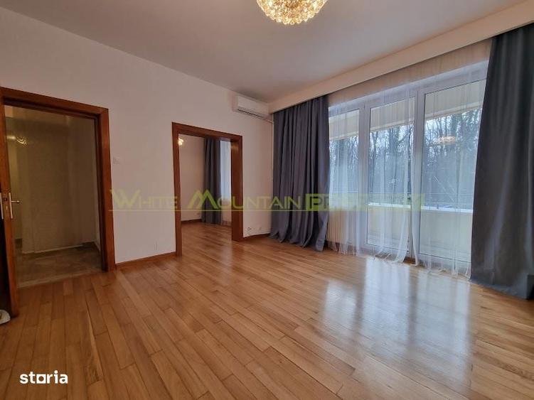 Apartament cu 4 camere în Băneasa
