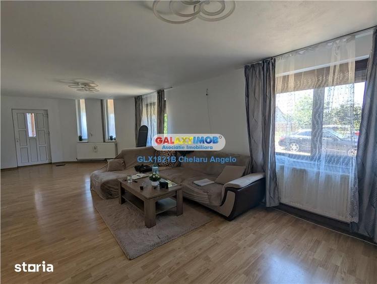 Casă cu 5 camere cu Teren 600 Mp în Adunații-Copăceni