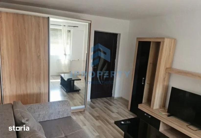 Apartament cu 2 camere semidecomandat în Gara de Nord