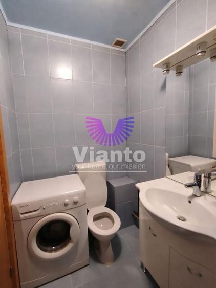 Apartament cu 3 camere decomandat în Trei Stejari
