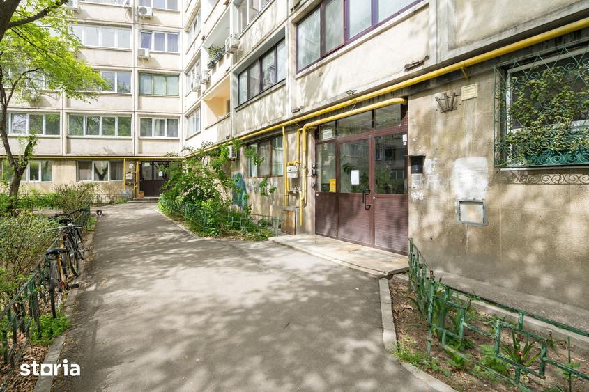 Garsonieră decomandată în Cișmigiu