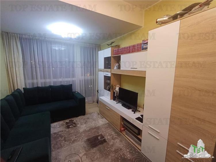 Apartament cu 3 camere semidecomandat, mobilat în Chitila