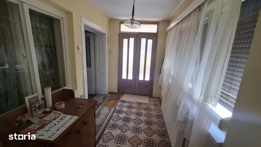 Casă cu 3 camere cu Teren 651 Mp în Central