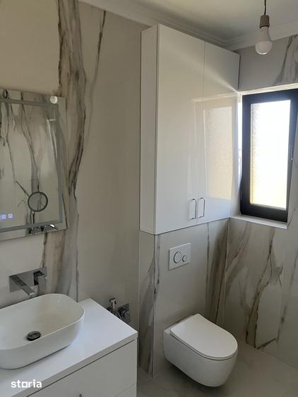 Casă cu 4 camere cu Teren 605 Mp în Moșnița Nouă