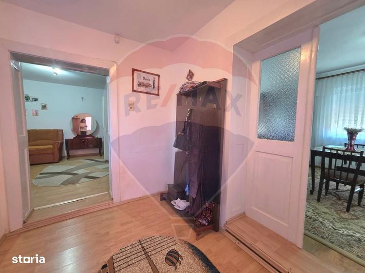Casă cu 3 camere cu Teren 367 Mp în Central