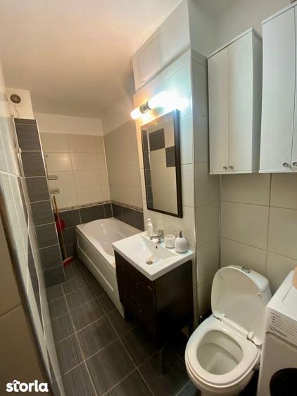 Apartament cu 2 camere decomandat în 1 Mai