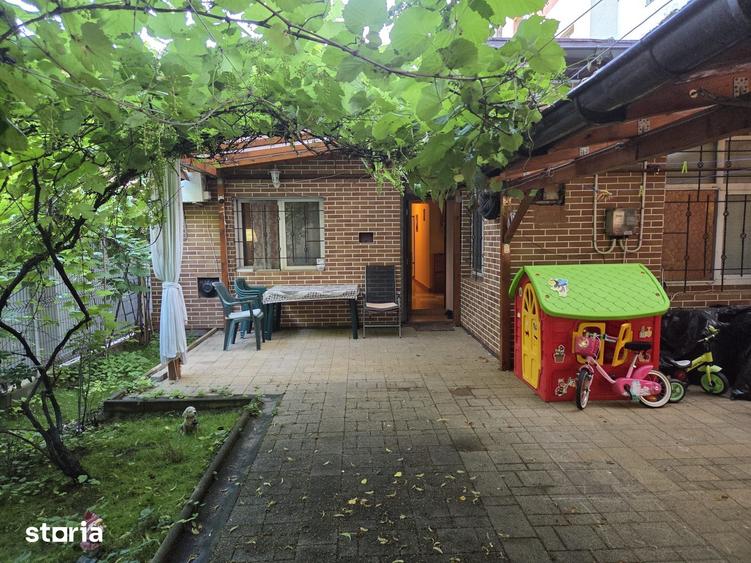 Casă cu 4 camere cu Teren 180 Mp în Dămăroaia
