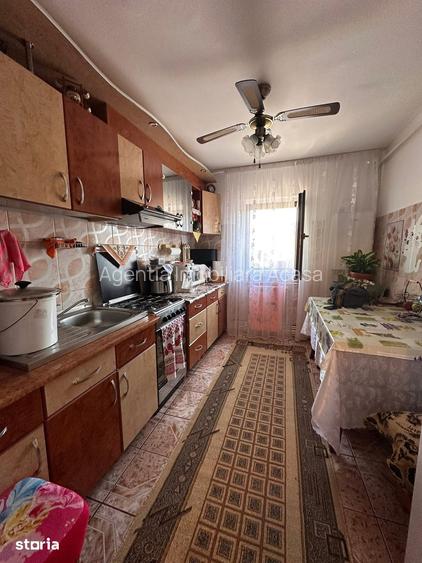 3 camere, etaj intermediar, 53000 euro