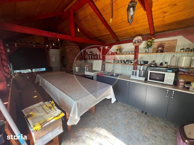 Casă cu 2 camere cu Teren 6943 Mp în Gologanu