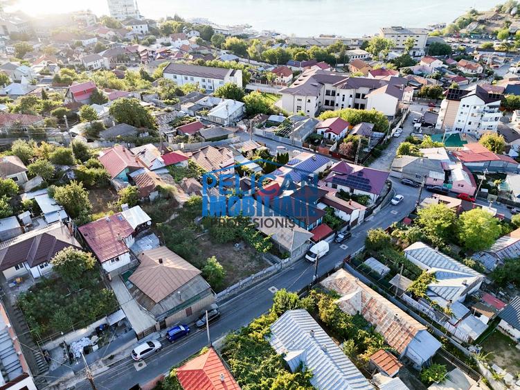 Teren Construcții intravilan de 466 mp, în Central