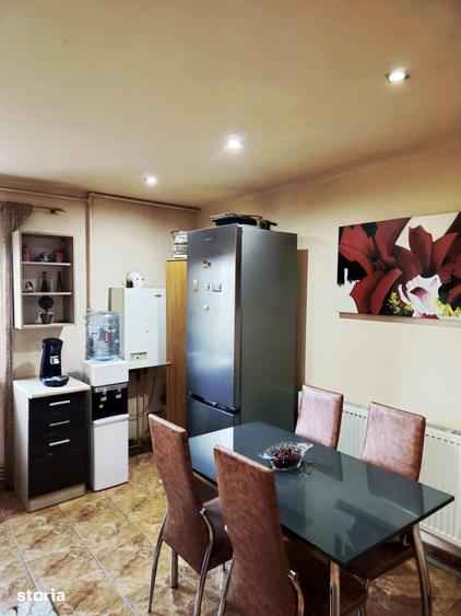 Apartament cu 2 camere decomandat, mobilat în Central