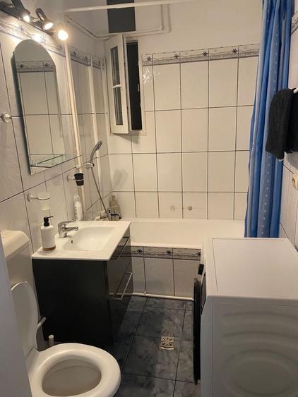 Garsonieră decomandată în Central