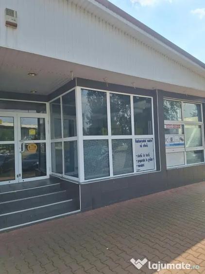 Spațiu comercial, de 950 mp, în Central