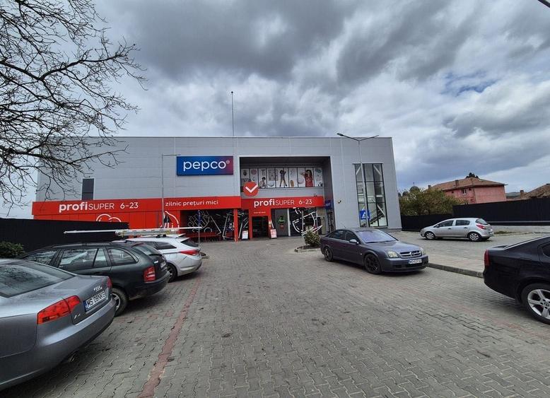 Spațiu comercial, de 1,085 mp, în Central