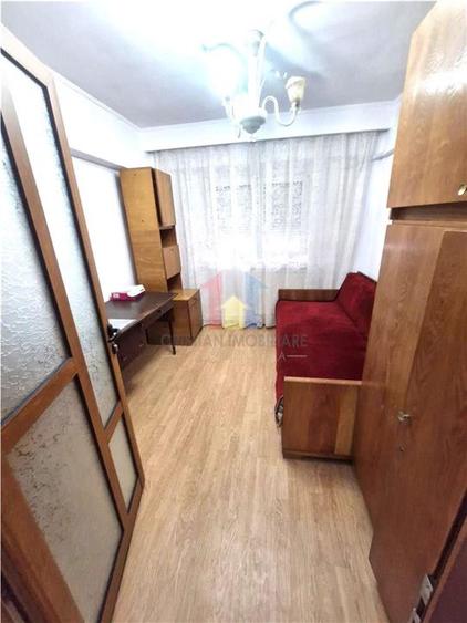 Apartament cu 3 camere decomandat în Obor