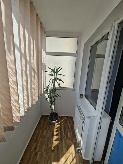 Apartament cu 2 camere semidecomandat în Exterior Vest