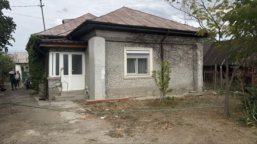 Casă cu 4 camere în Piatra