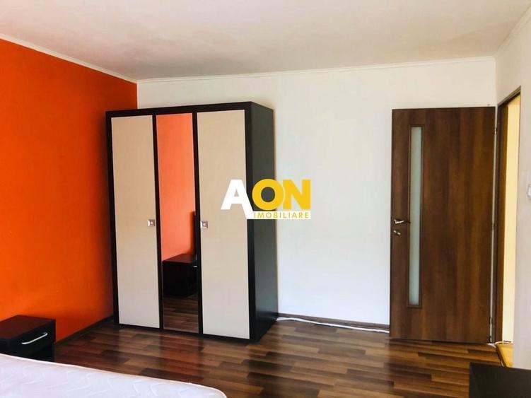 Apartamen 2 camere, etaj intermediar, Cetate - 1