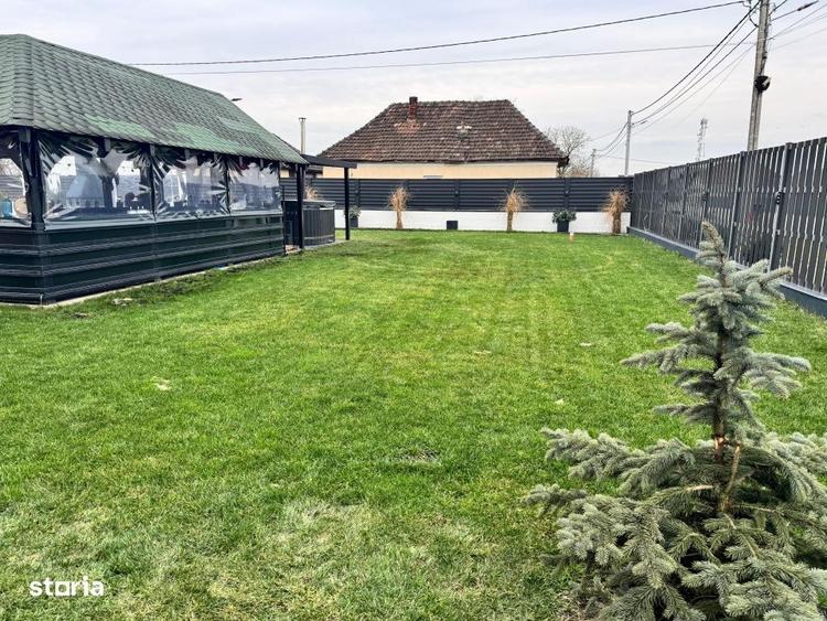Casă cu 4 camere în Mogoșești