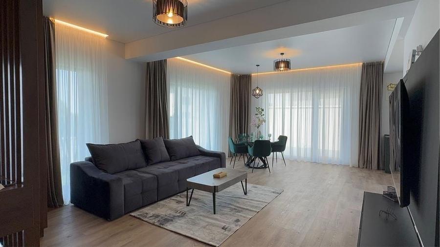 Casă cu 4 camere cu Teren 200 Mp în Central