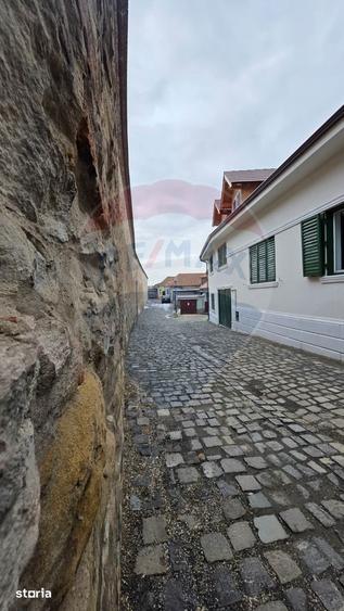 Apartament de inchiriat in cetatea Mediasului - 1