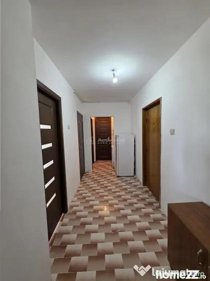 Apartament cu 2 camere decomandat în Sebastian